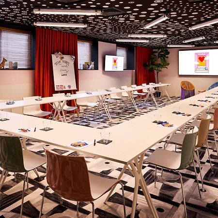 Mama Shelter Paris La Defense Hotel Пюто Екстериор снимка