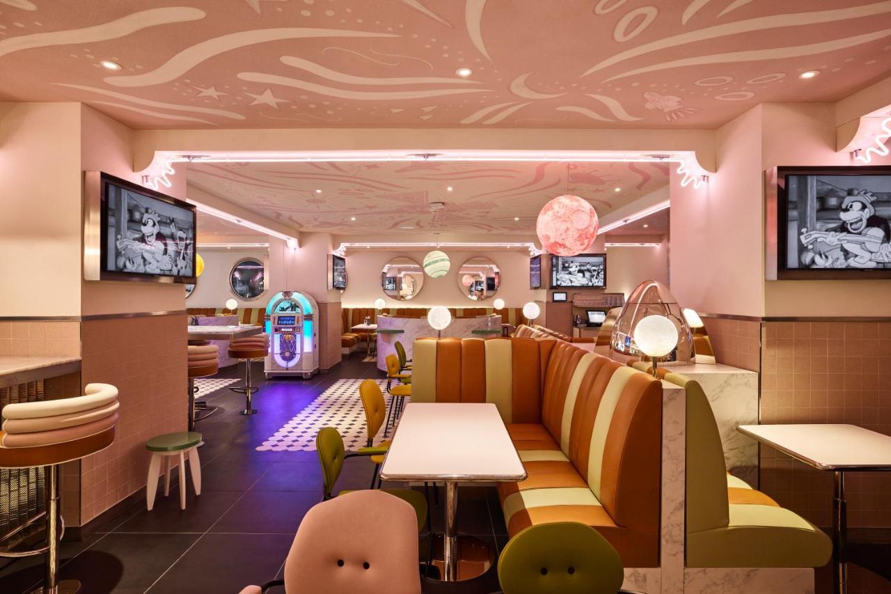 Mama Shelter Paris La Defense Hotel Пюто Екстериор снимка