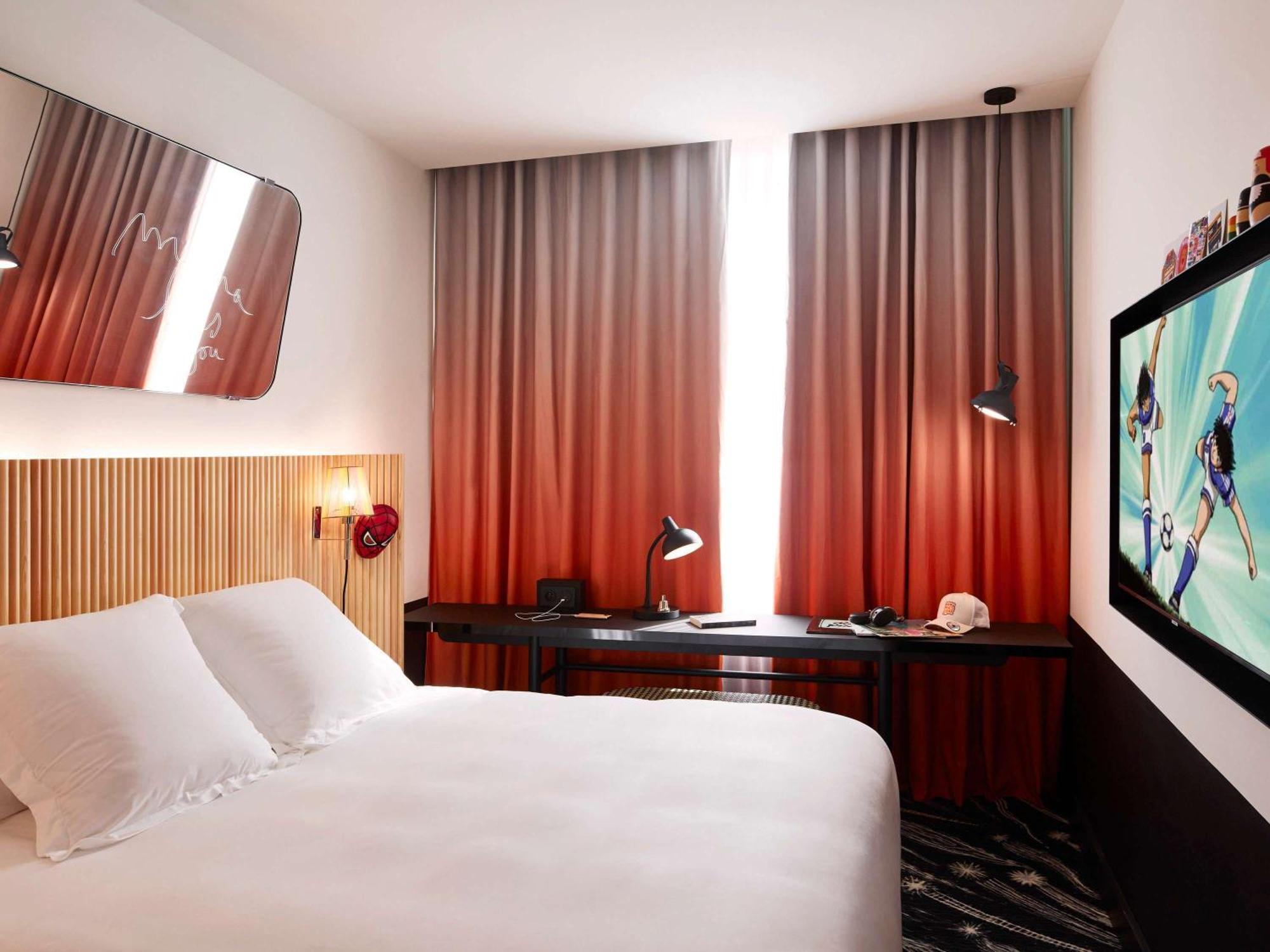 Mama Shelter Paris La Defense Hotel Пюто Екстериор снимка