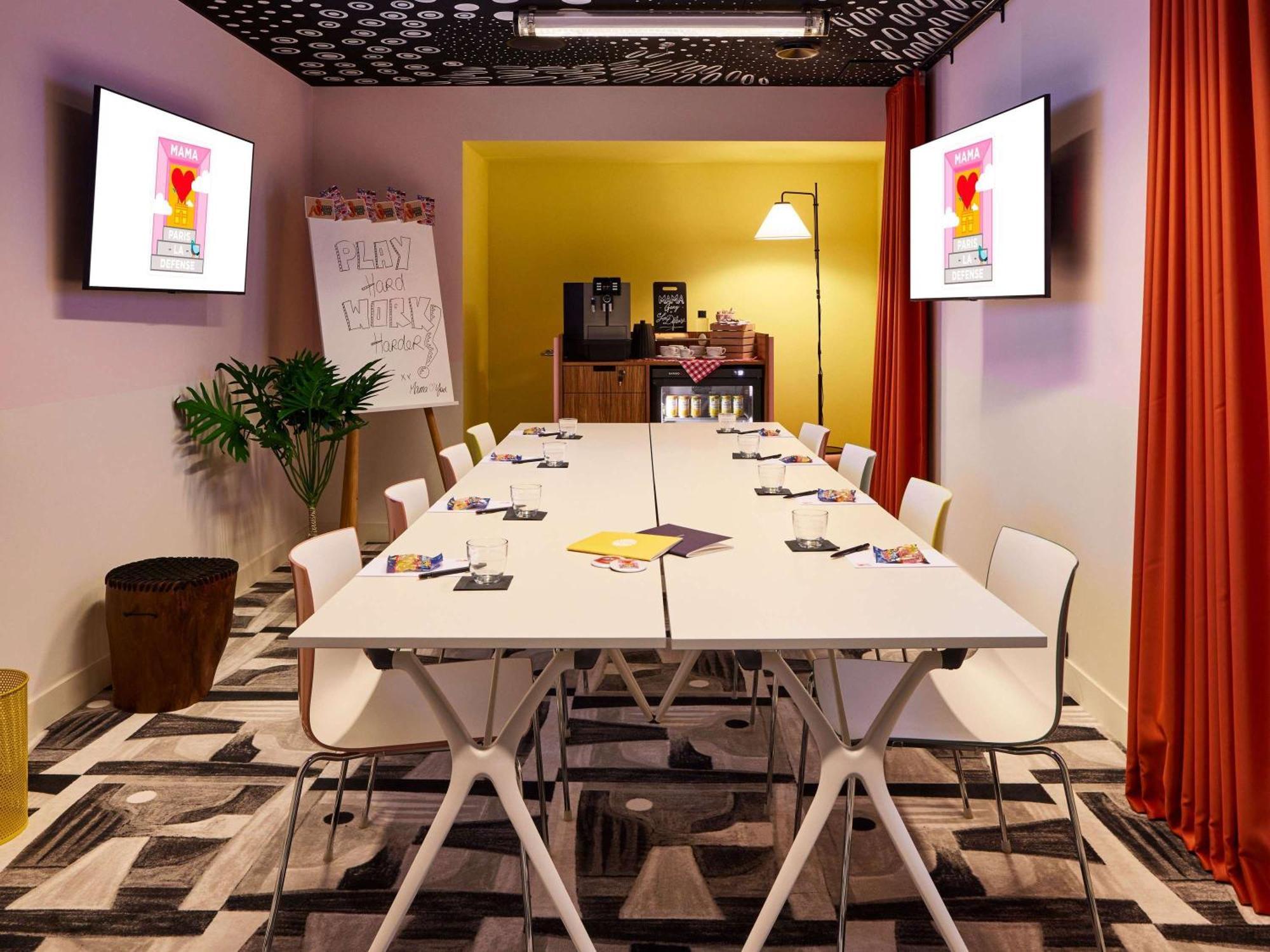 Mama Shelter Paris La Defense Hotel Пюто Екстериор снимка